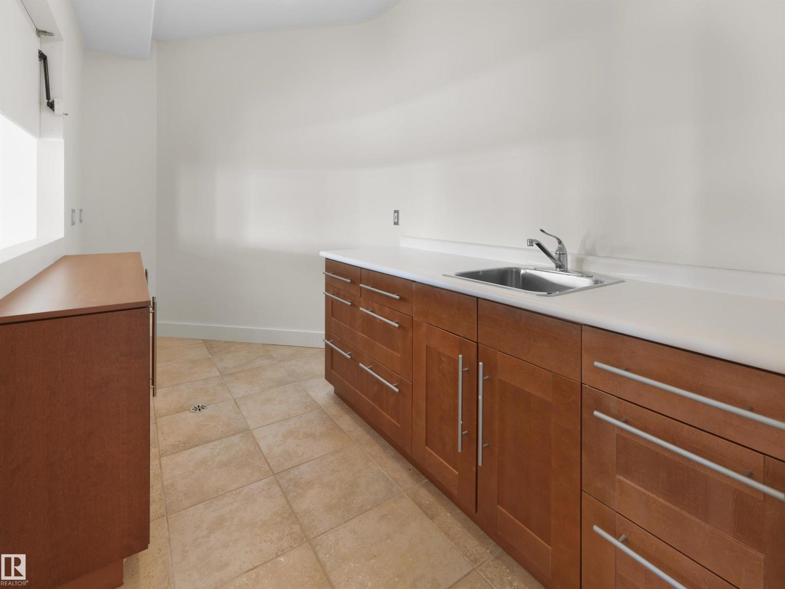28 RIVERSIDE CR NW - 48