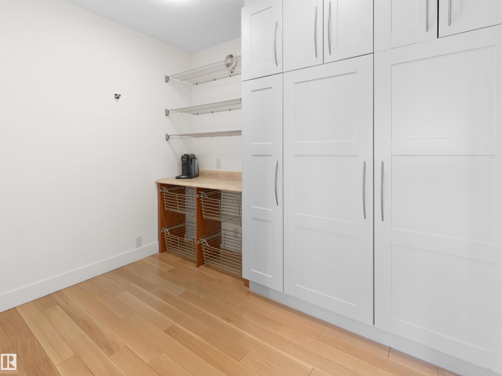 28 RIVERSIDE CR NW - 25