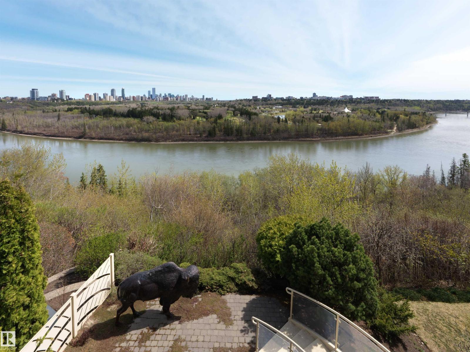 28 RIVERSIDE CR NW - 19