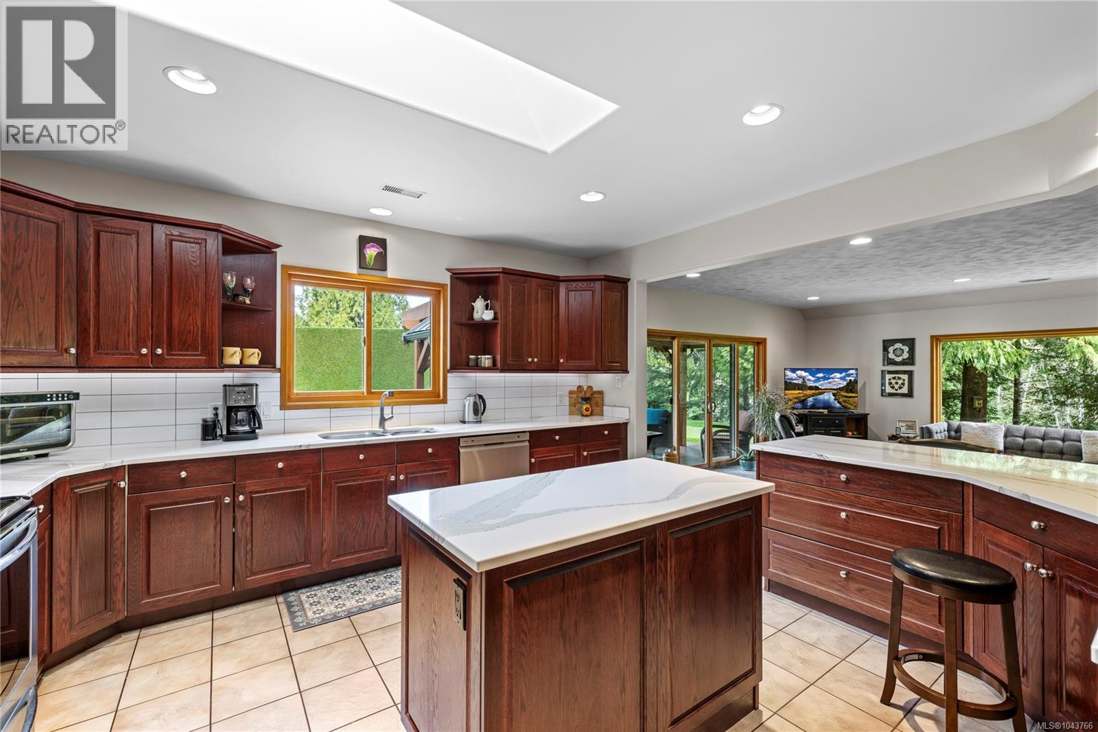 1204 Bazett Rd - 12