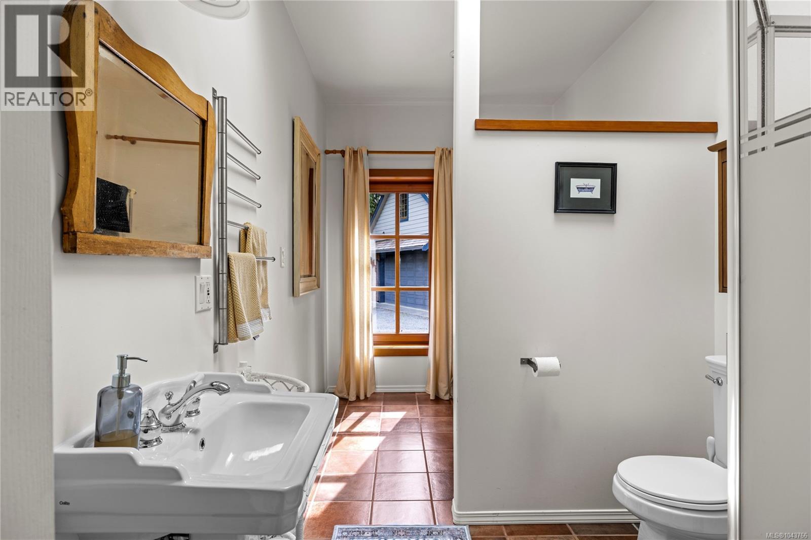 1204 Bazett Rd - 25