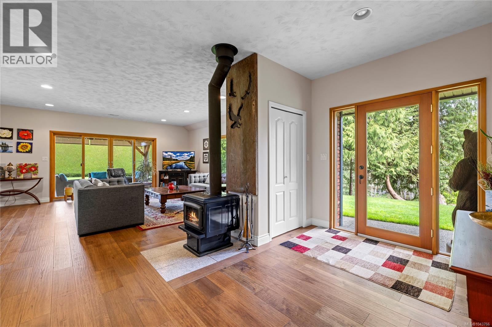 1204 Bazett Rd - 5