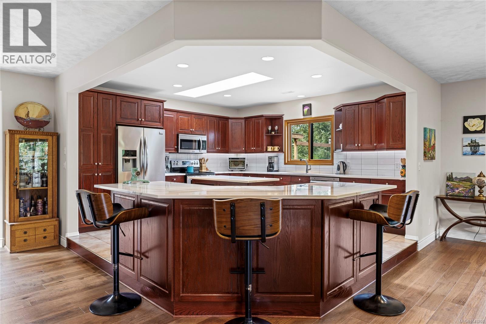 1204 Bazett Rd - 14