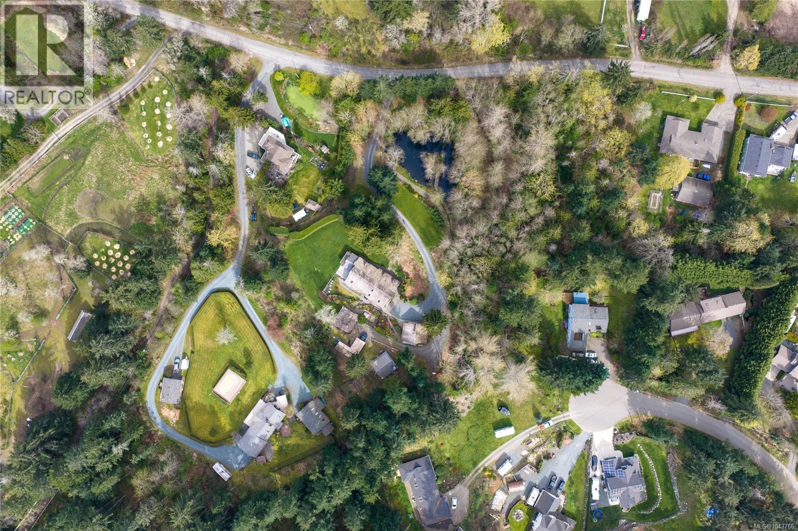 1204 Bazett Rd - 48