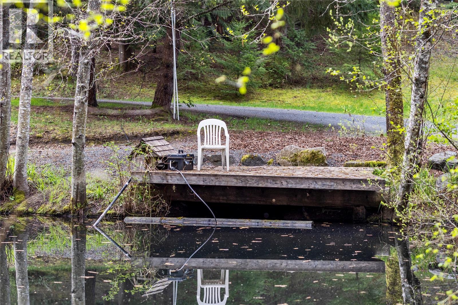 1204 Bazett Rd - 54