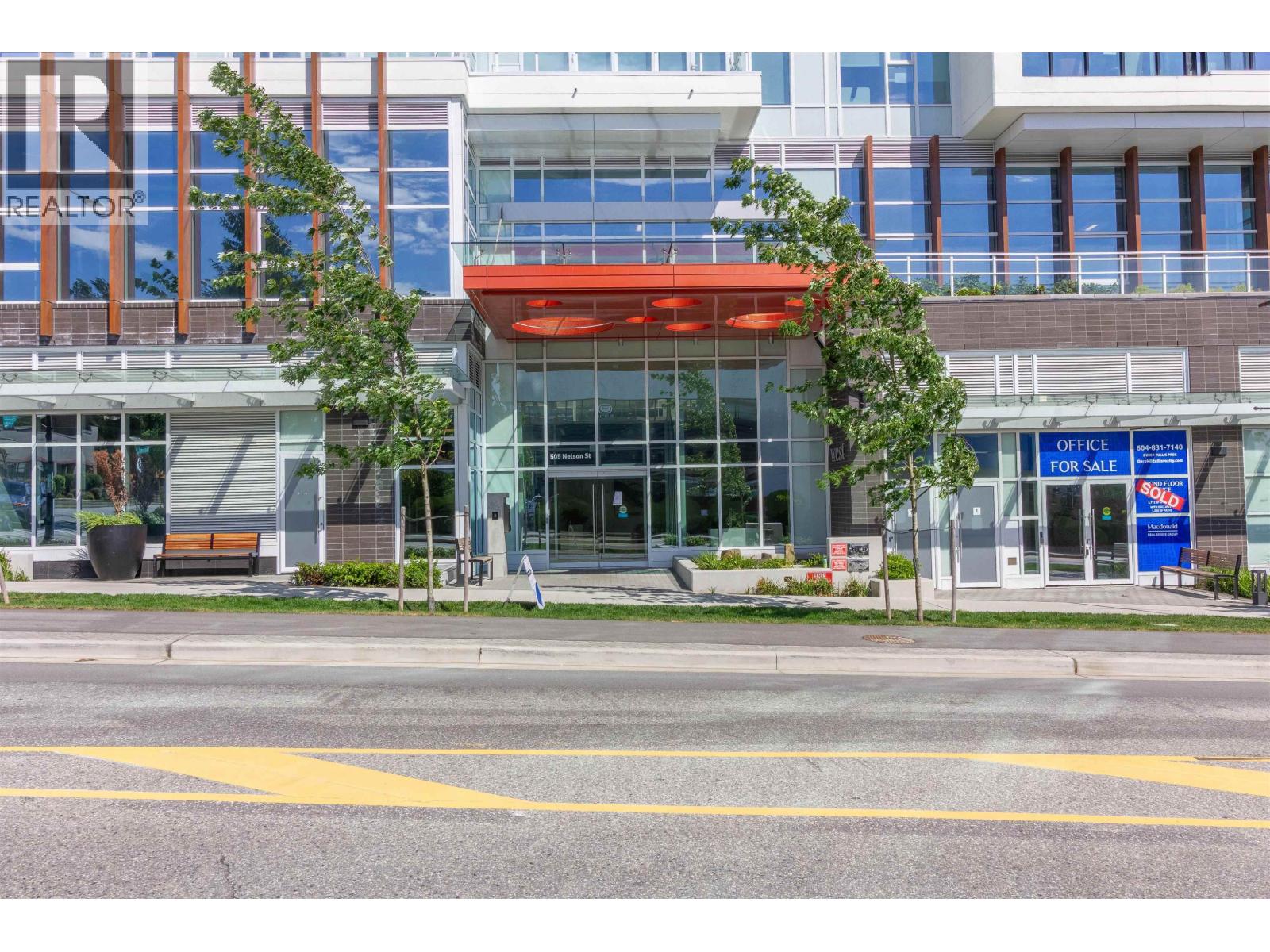2 Bed, 2 Bath House for Sale in Coquitlam – 2002 505 NELSON STREET, Coquitlam – MLS# R3128184 - Image 75