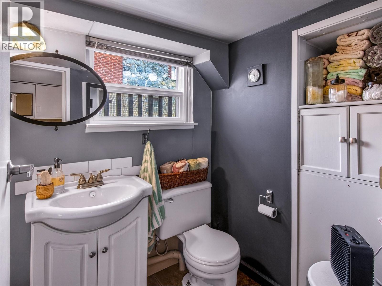 413 Conklin Avenue - 41