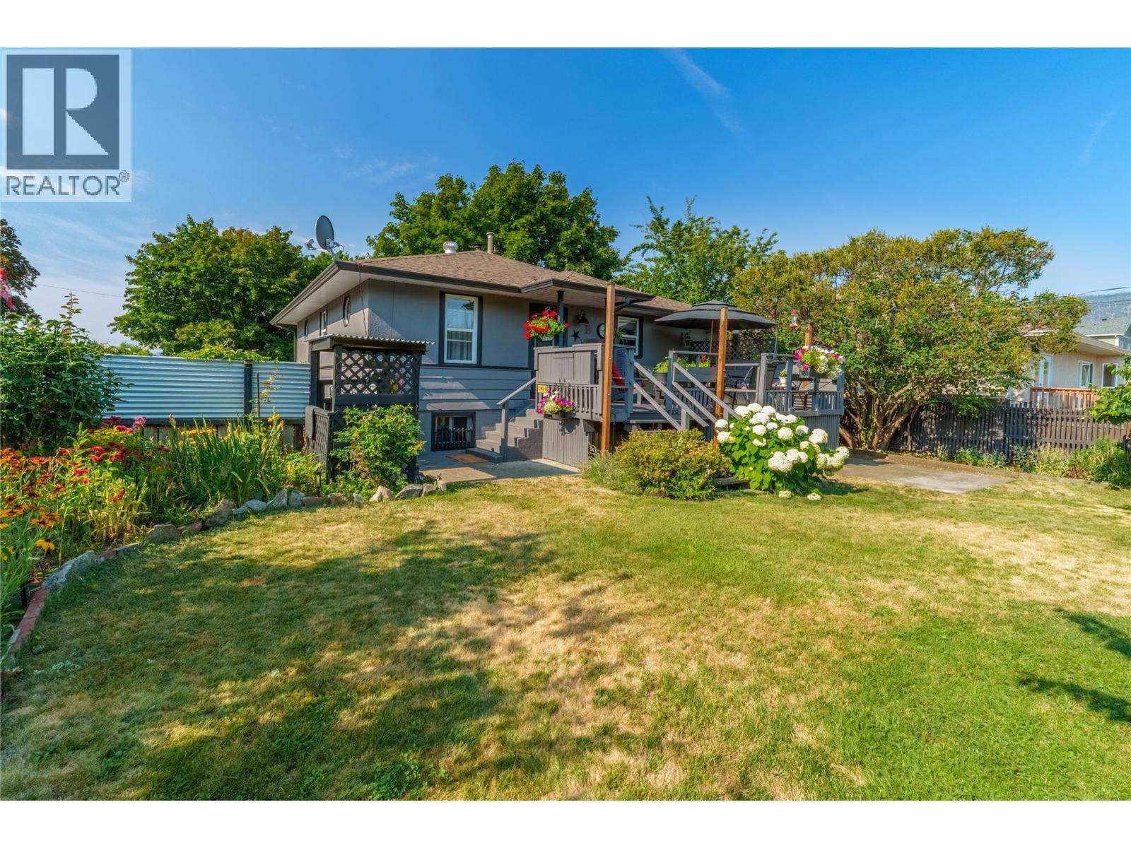 413 Conklin Avenue - 23