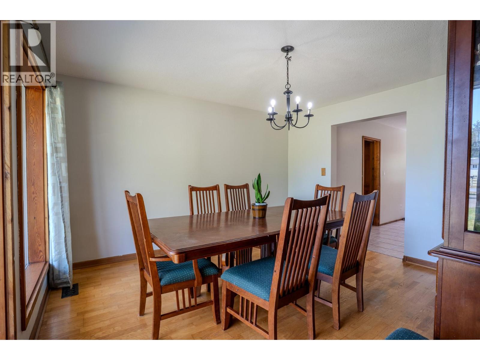 4289 DUNSMUIR Road - 11