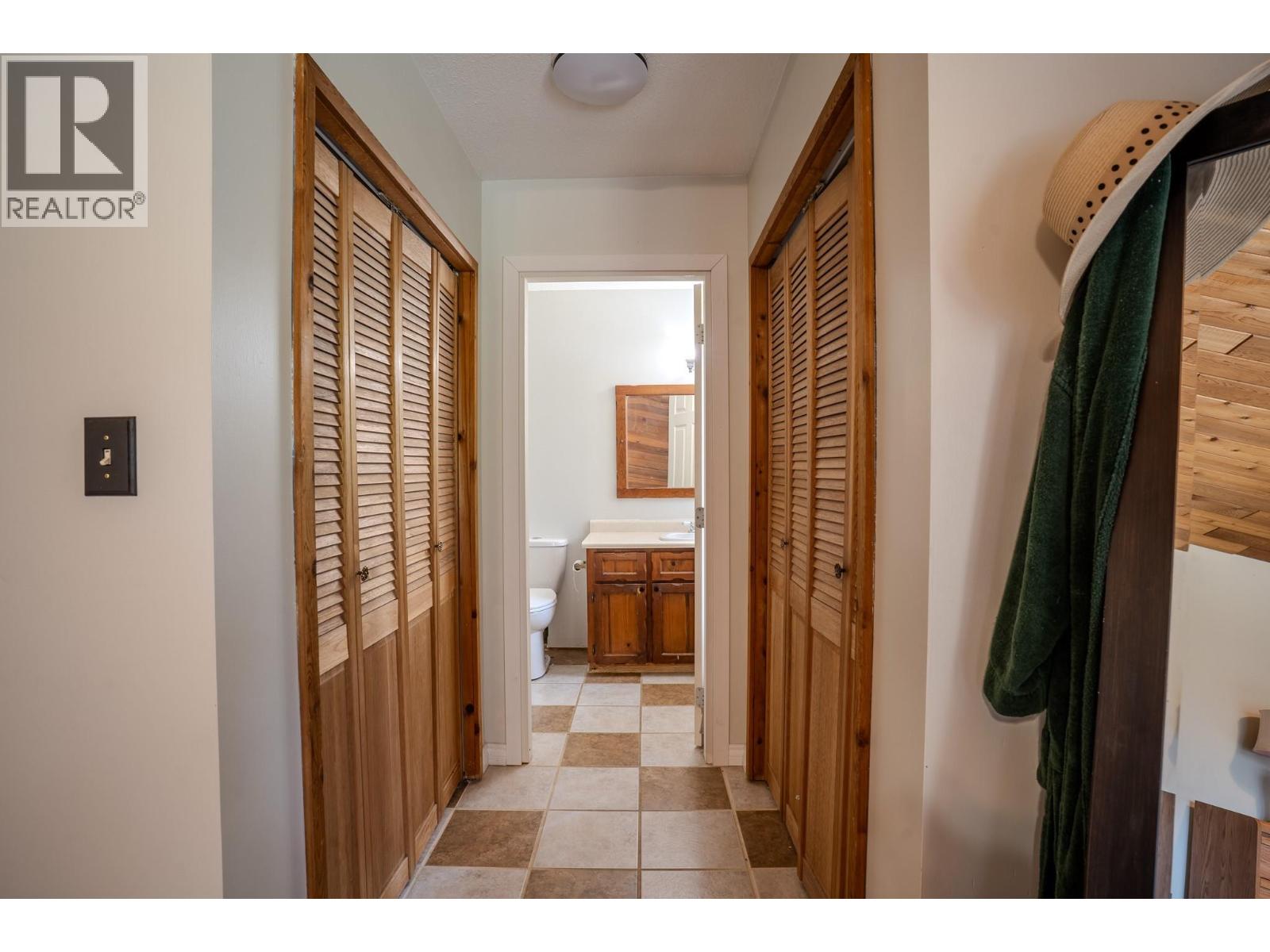 4289 DUNSMUIR Road - 30