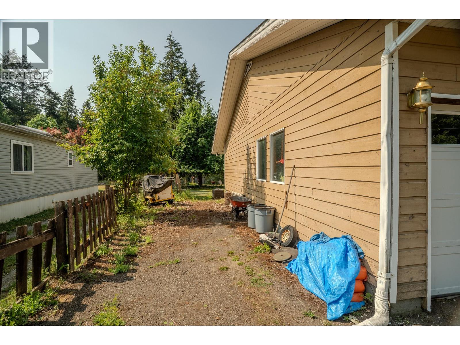 4289 DUNSMUIR Road - Image 64