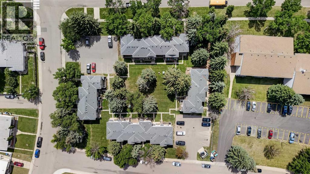 #19 275 Columbia Boulevard W - Image 30