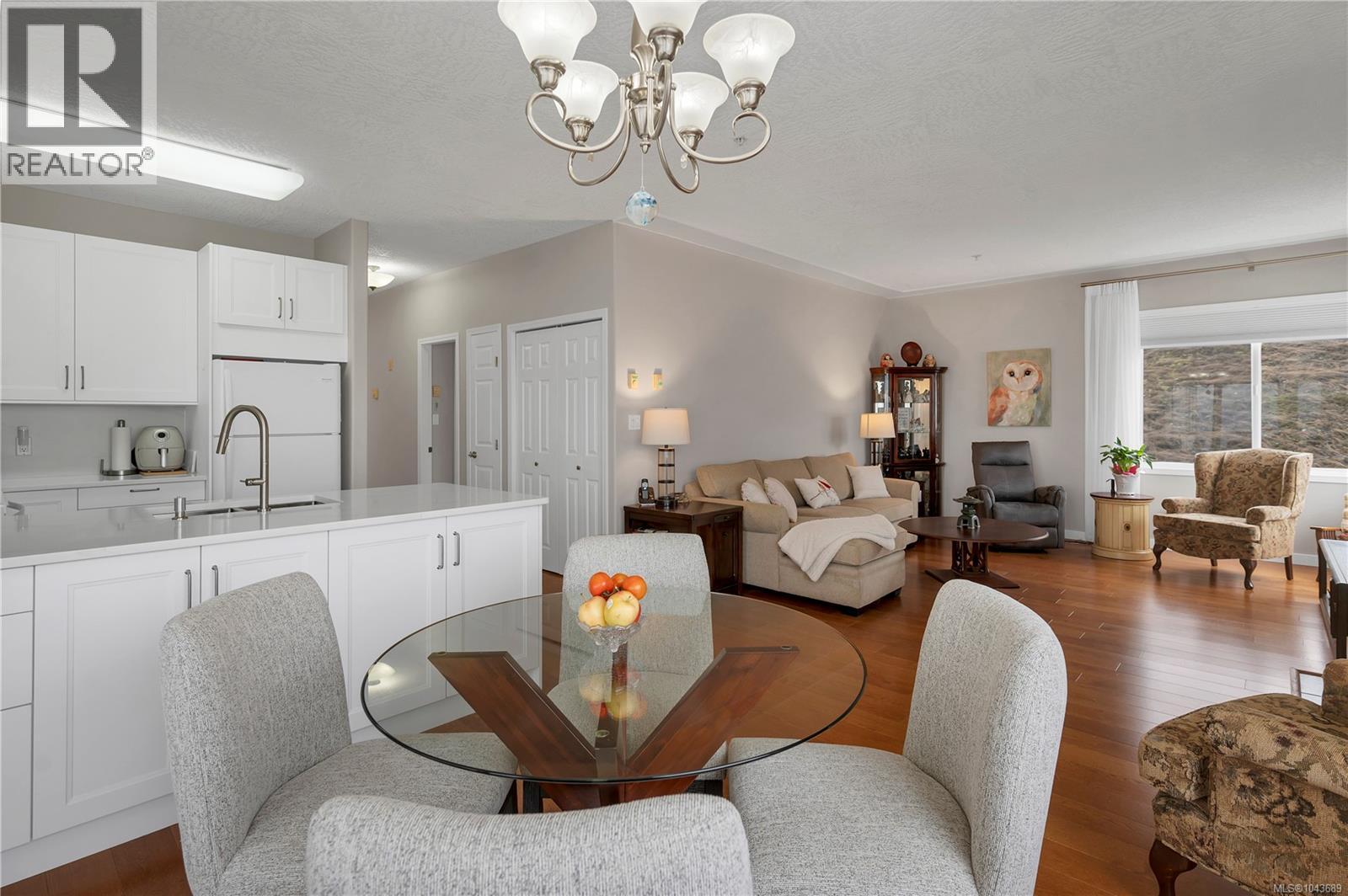 #308 1350 Island Hwy S - 14