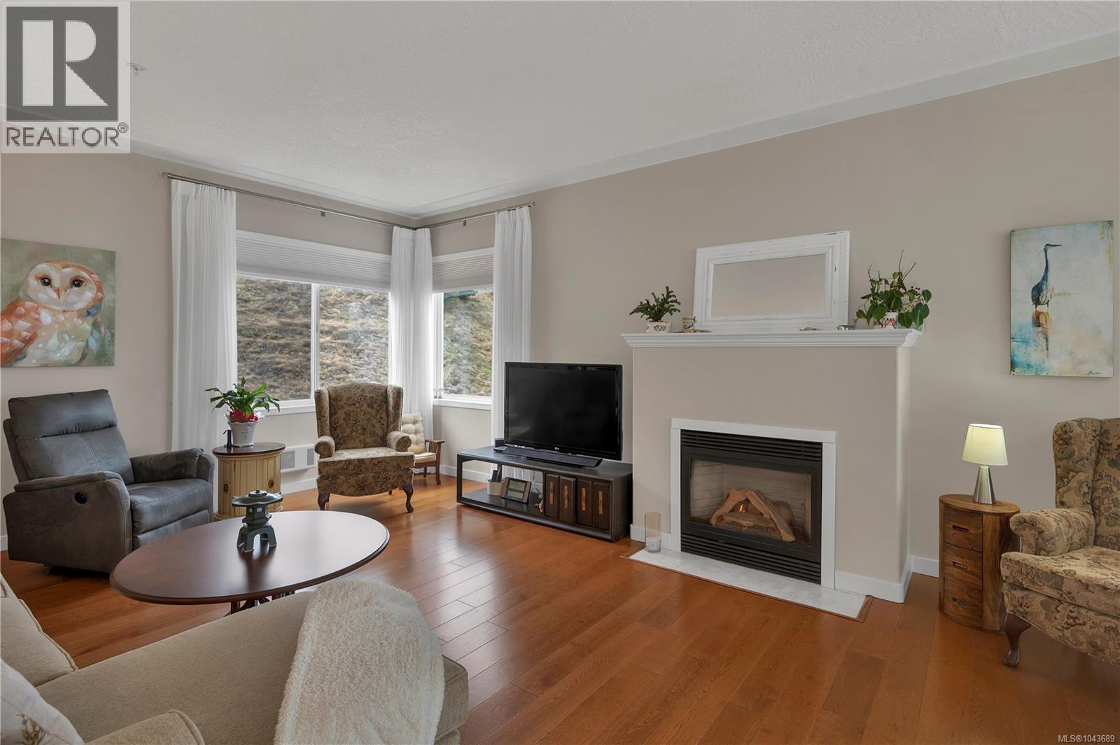 #308 1350 Island Hwy S - 17