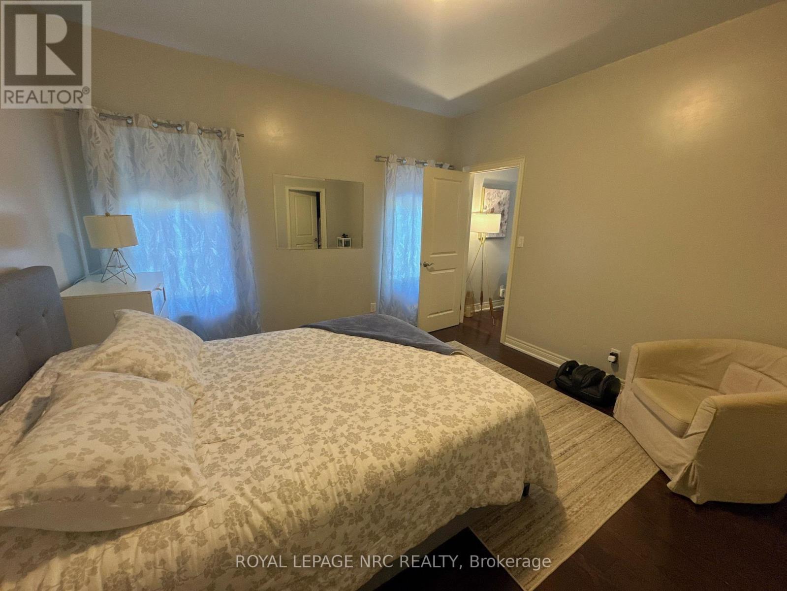 211 FIRST STREET LOUTH - 17