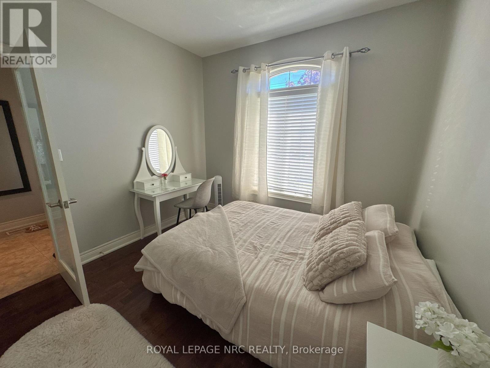 211 FIRST STREET LOUTH - 22