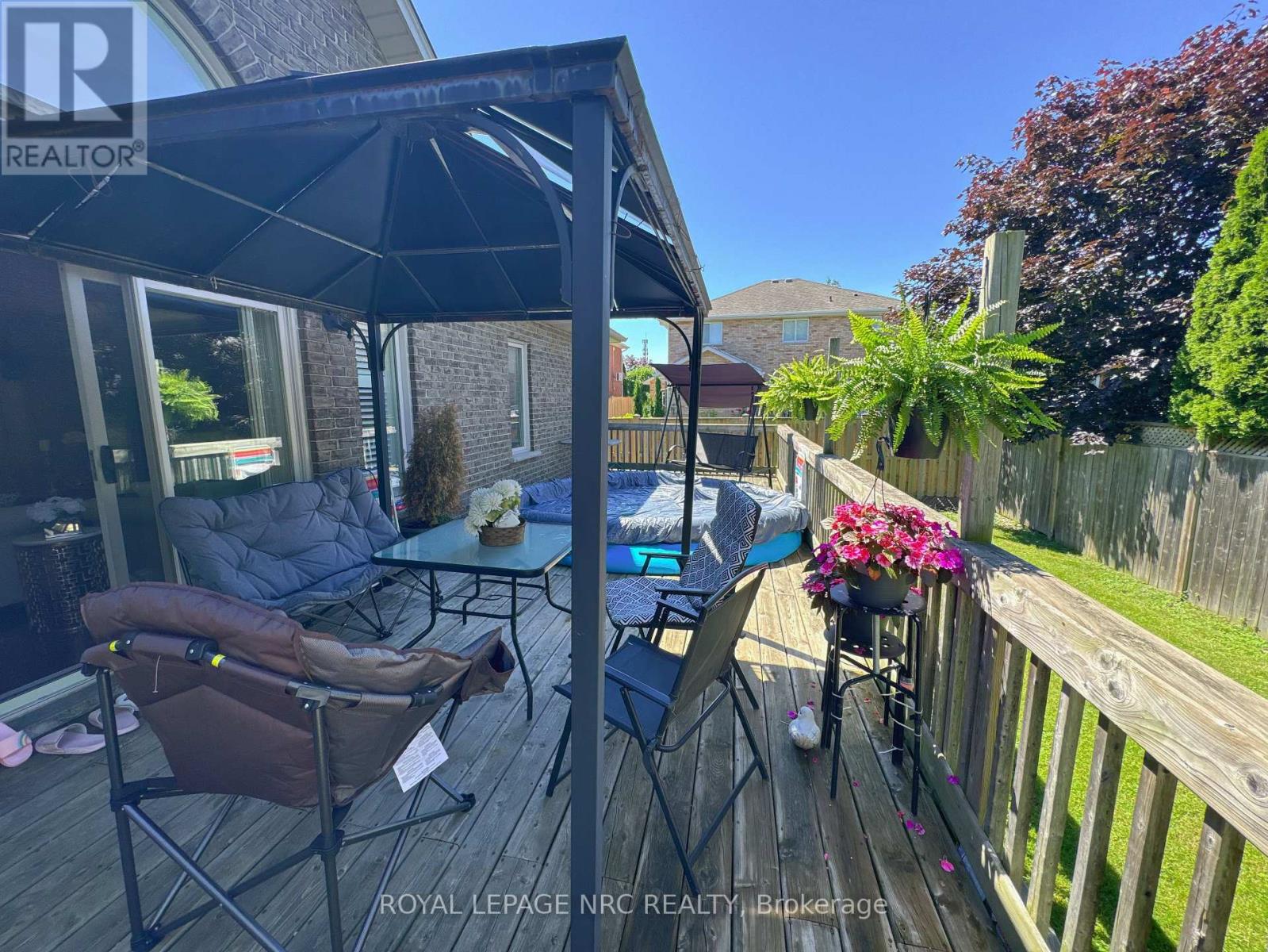 211 FIRST STREET LOUTH - 31