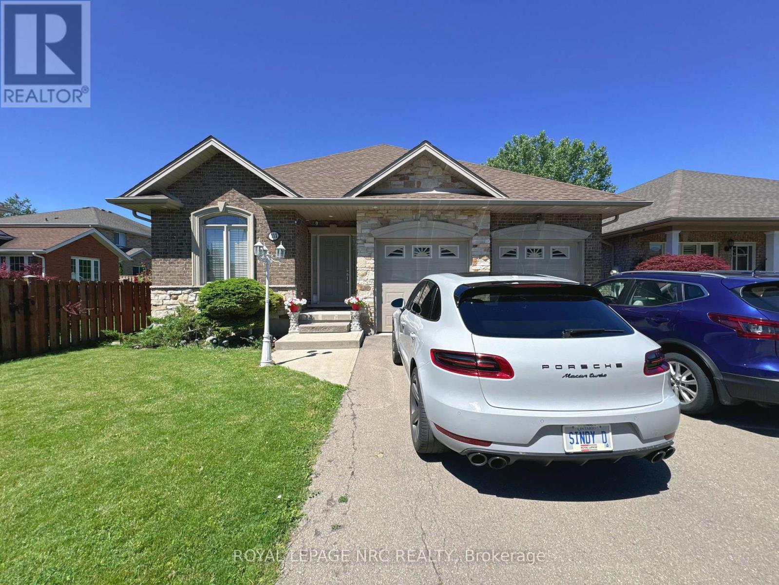211 FIRST STREET LOUTH - 33