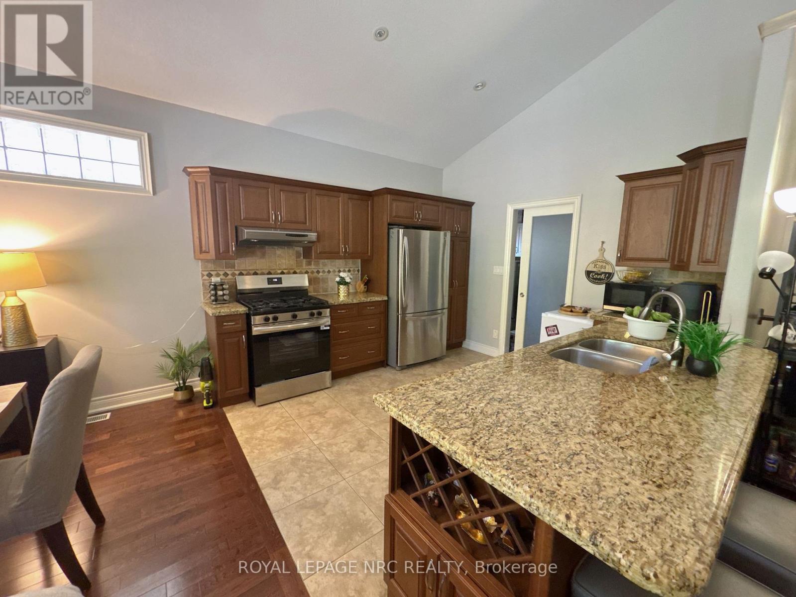 211 FIRST STREET LOUTH - 8