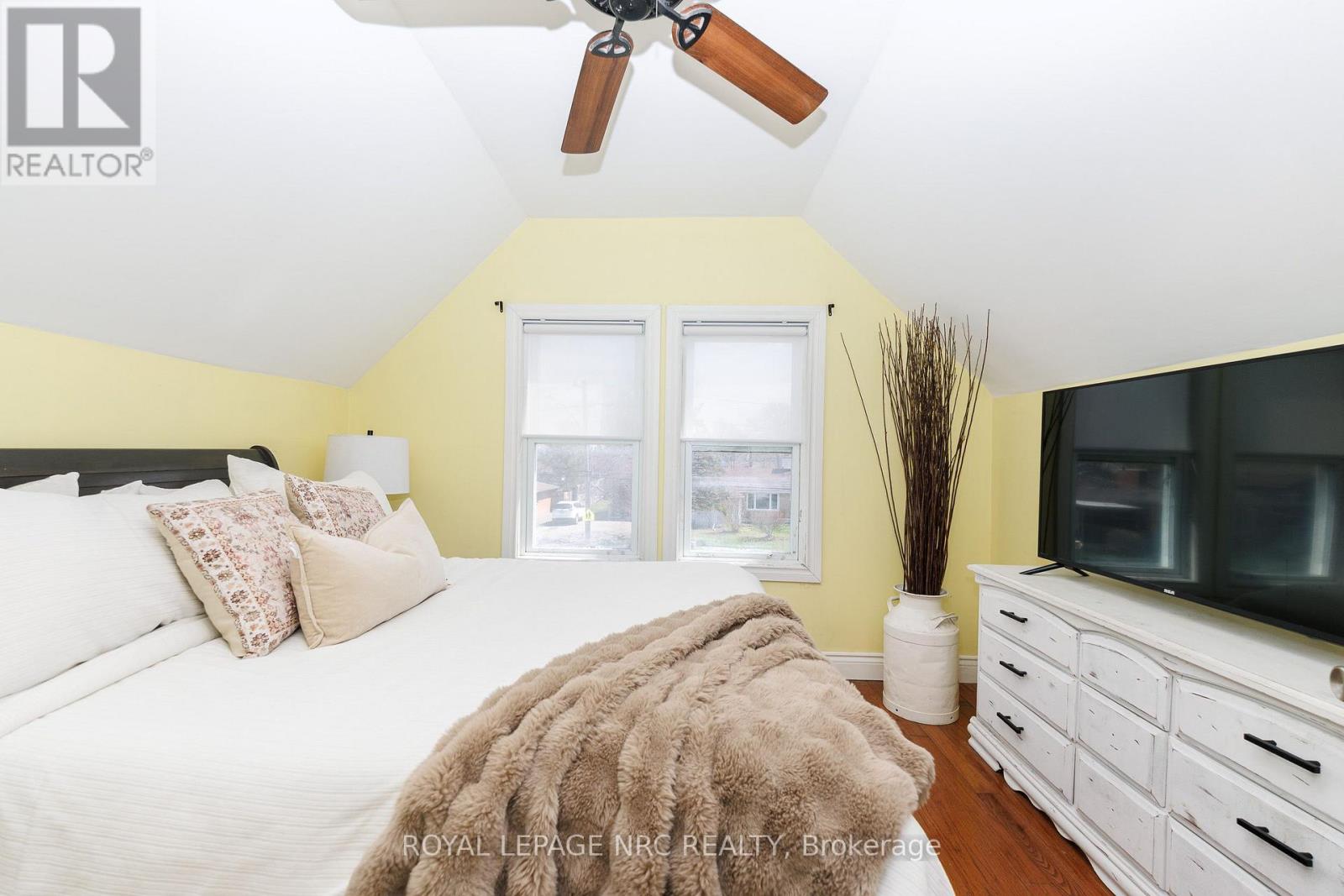 108 HIGH STREET - 17