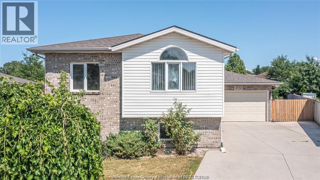 1752 VICKY CIRCLE - 1