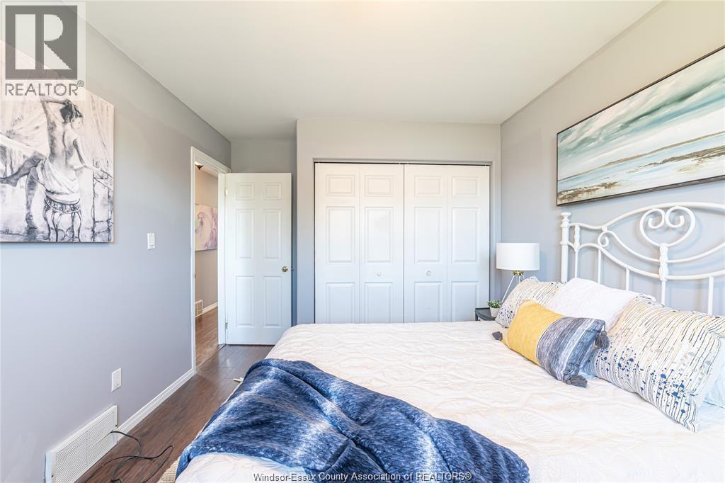 1752 VICKY CIRCLE - 13