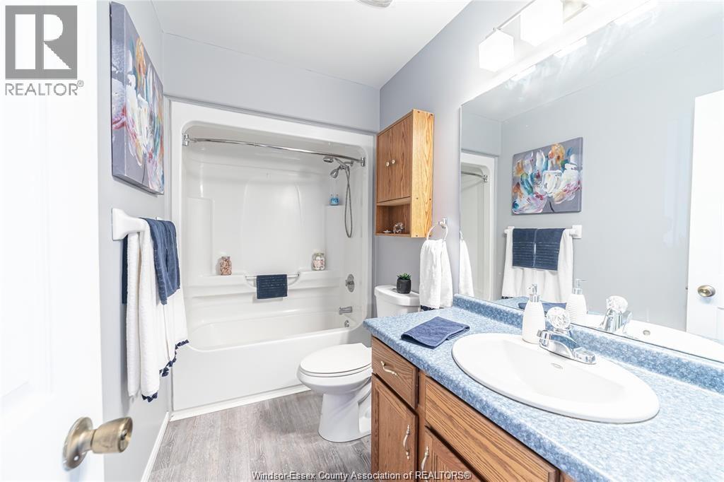1752 VICKY CIRCLE - 17