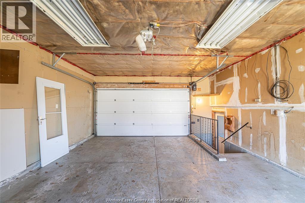 1752 VICKY CIRCLE - 28