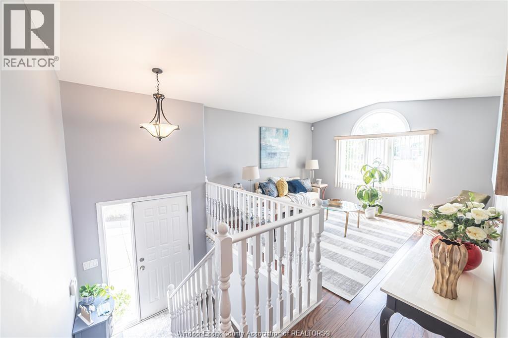 1752 VICKY CIRCLE - 5