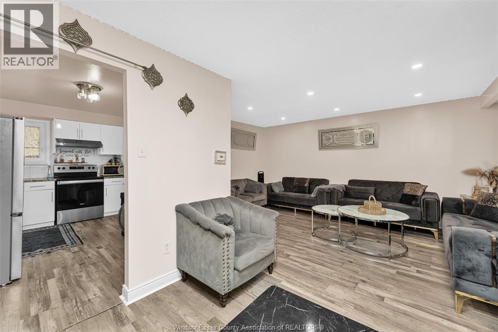 3081 FAIRLANE CRESCENT - Image 5