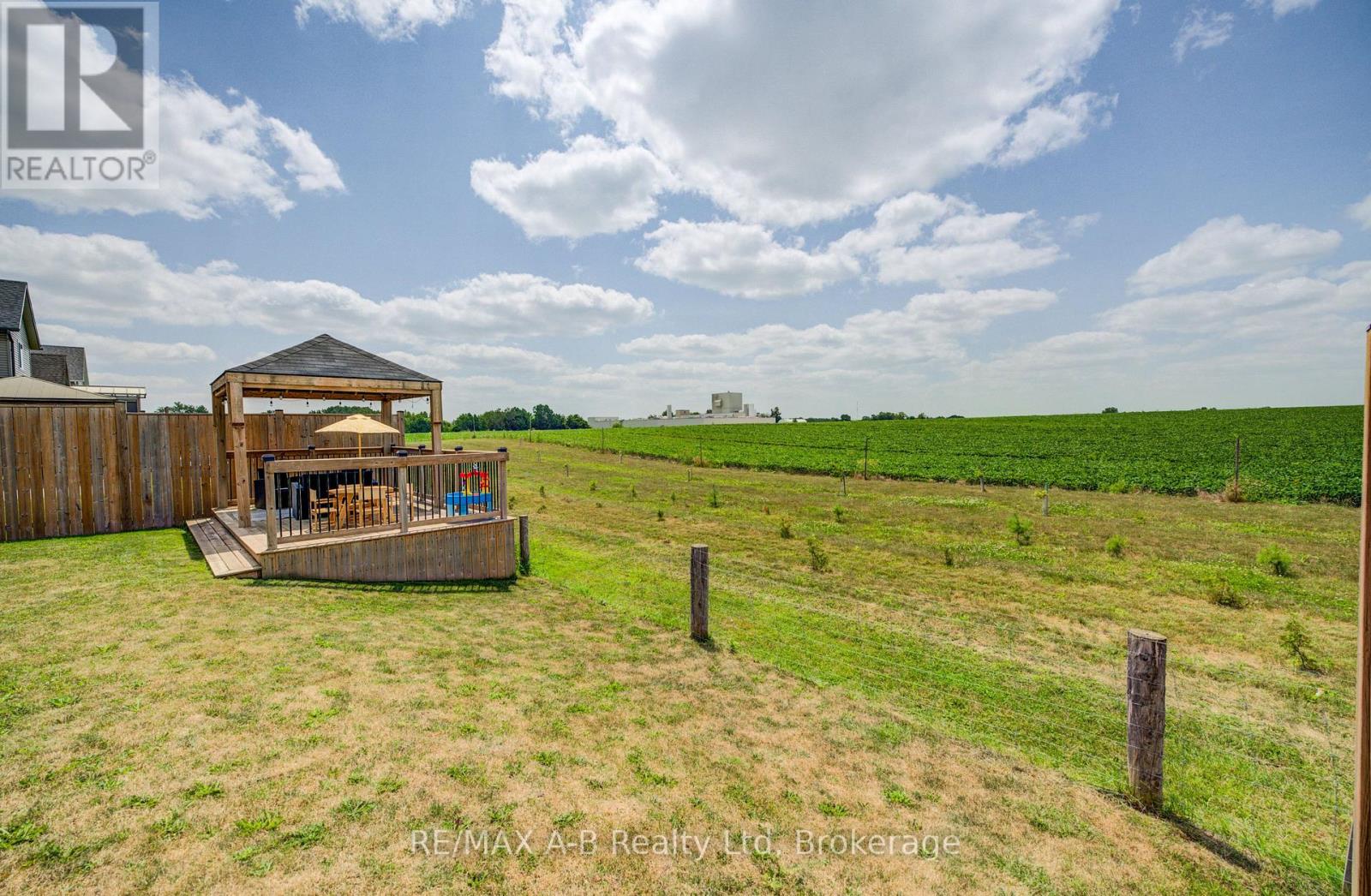 122 HALLIDAY DRIVE - 29
