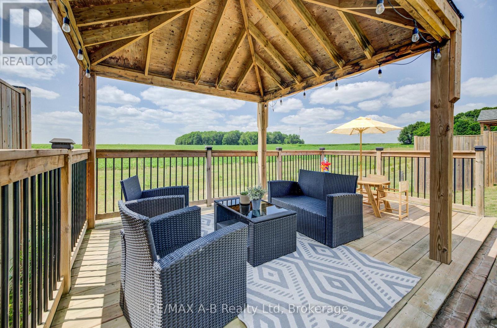 122 HALLIDAY DRIVE - 31
