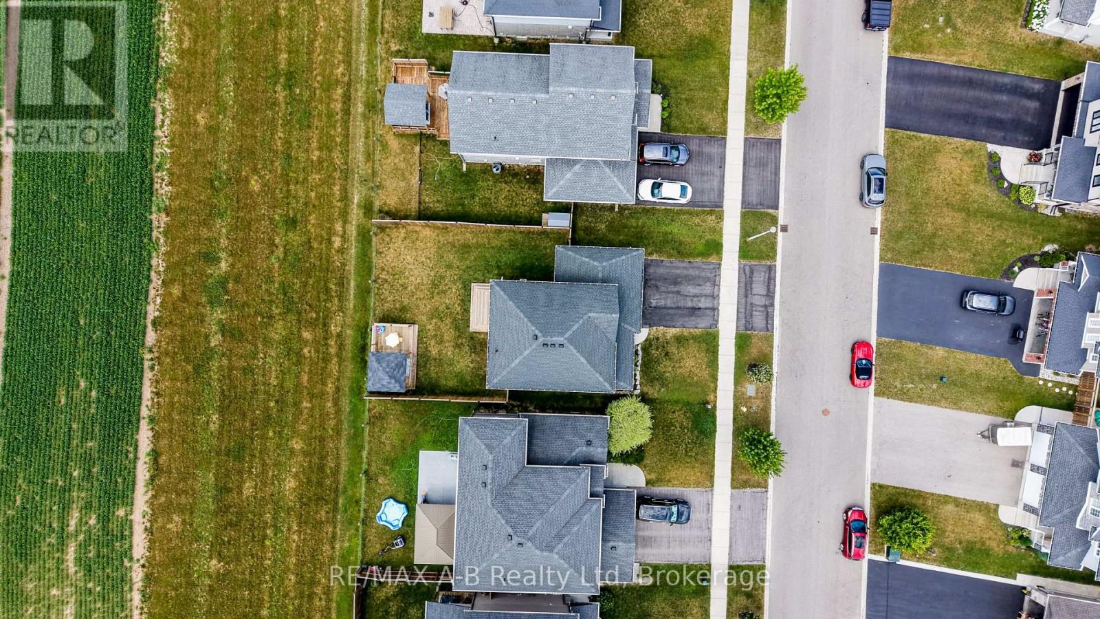 122 HALLIDAY DRIVE - 37