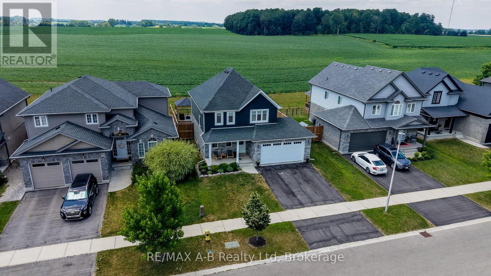 122 HALLIDAY DRIVE - 46