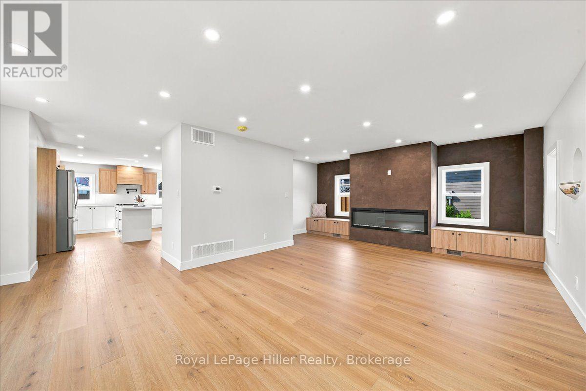 361 NELSON STREET - 10