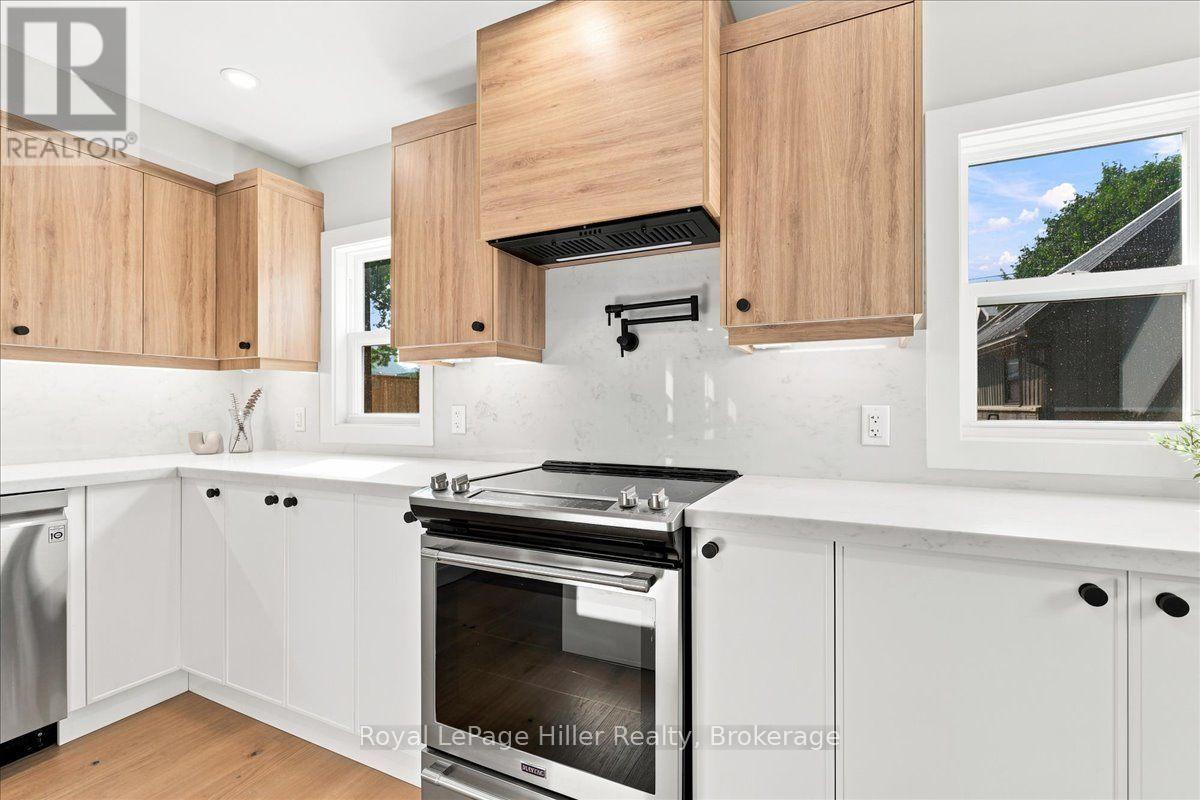 361 NELSON STREET - 18