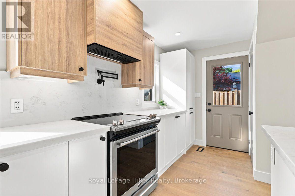361 NELSON STREET - 19