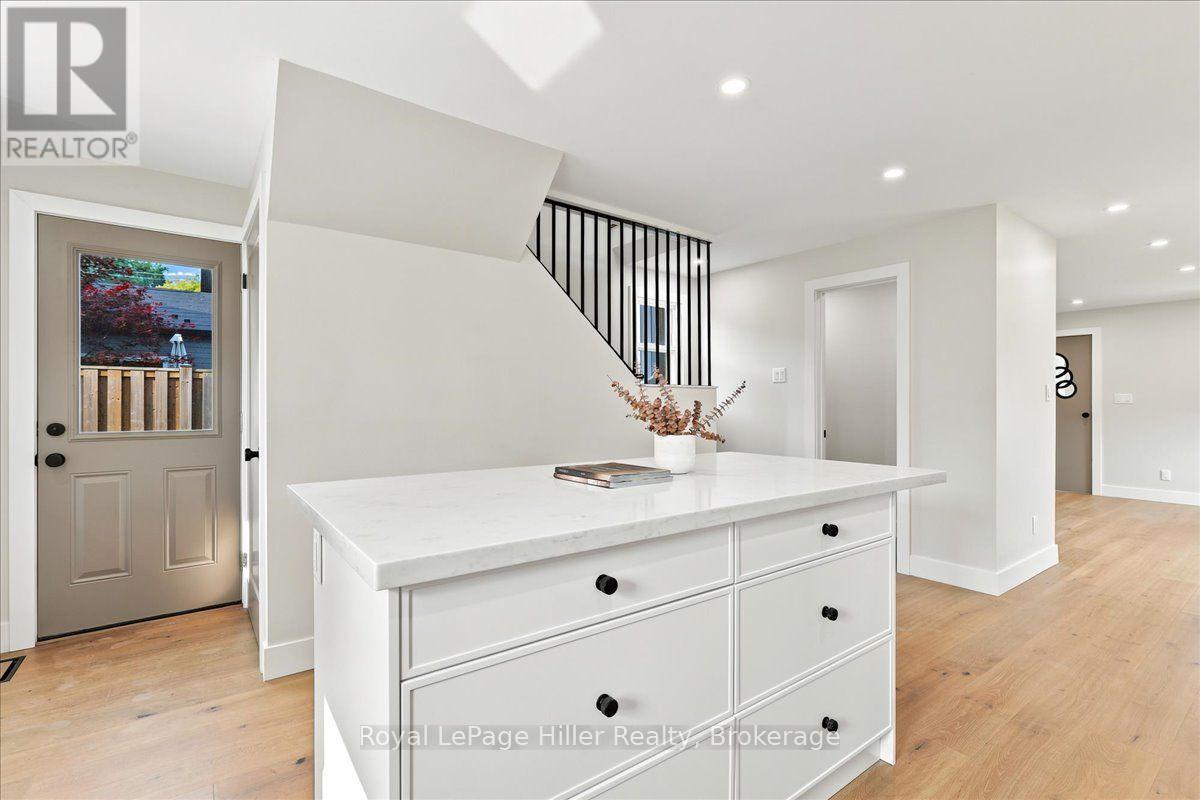 361 NELSON STREET - 20