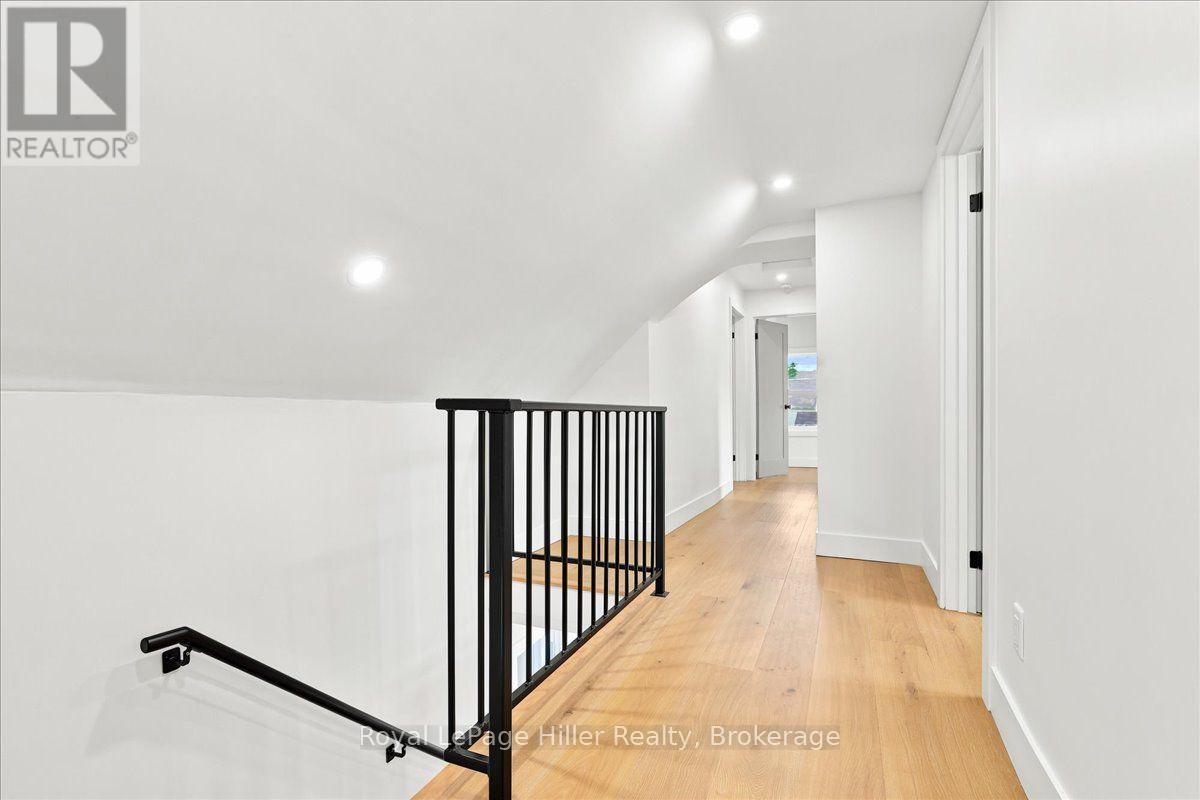 361 NELSON STREET - 24