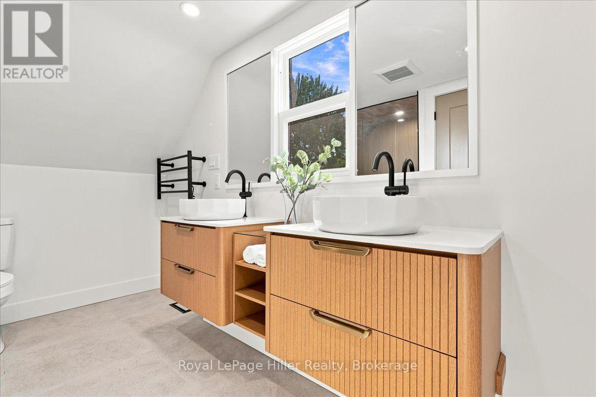 361 NELSON STREET - 27
