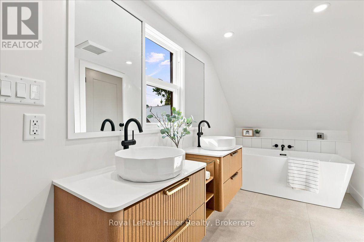 361 NELSON STREET - 28