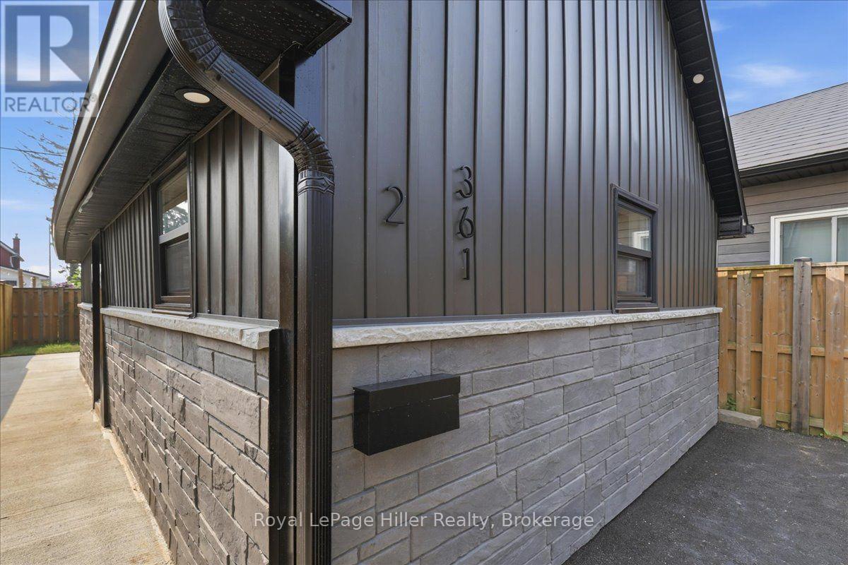 361 NELSON STREET - 4