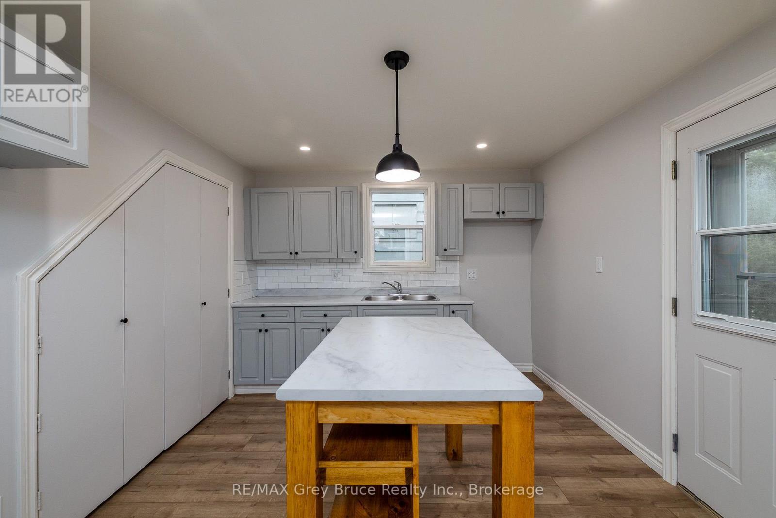 1131 3RD AVENUE W - 16