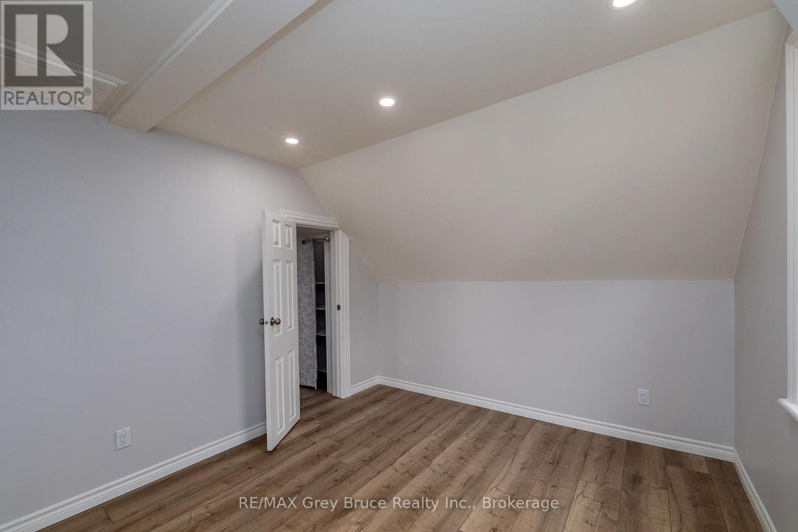 1131 3RD AVENUE W - 24