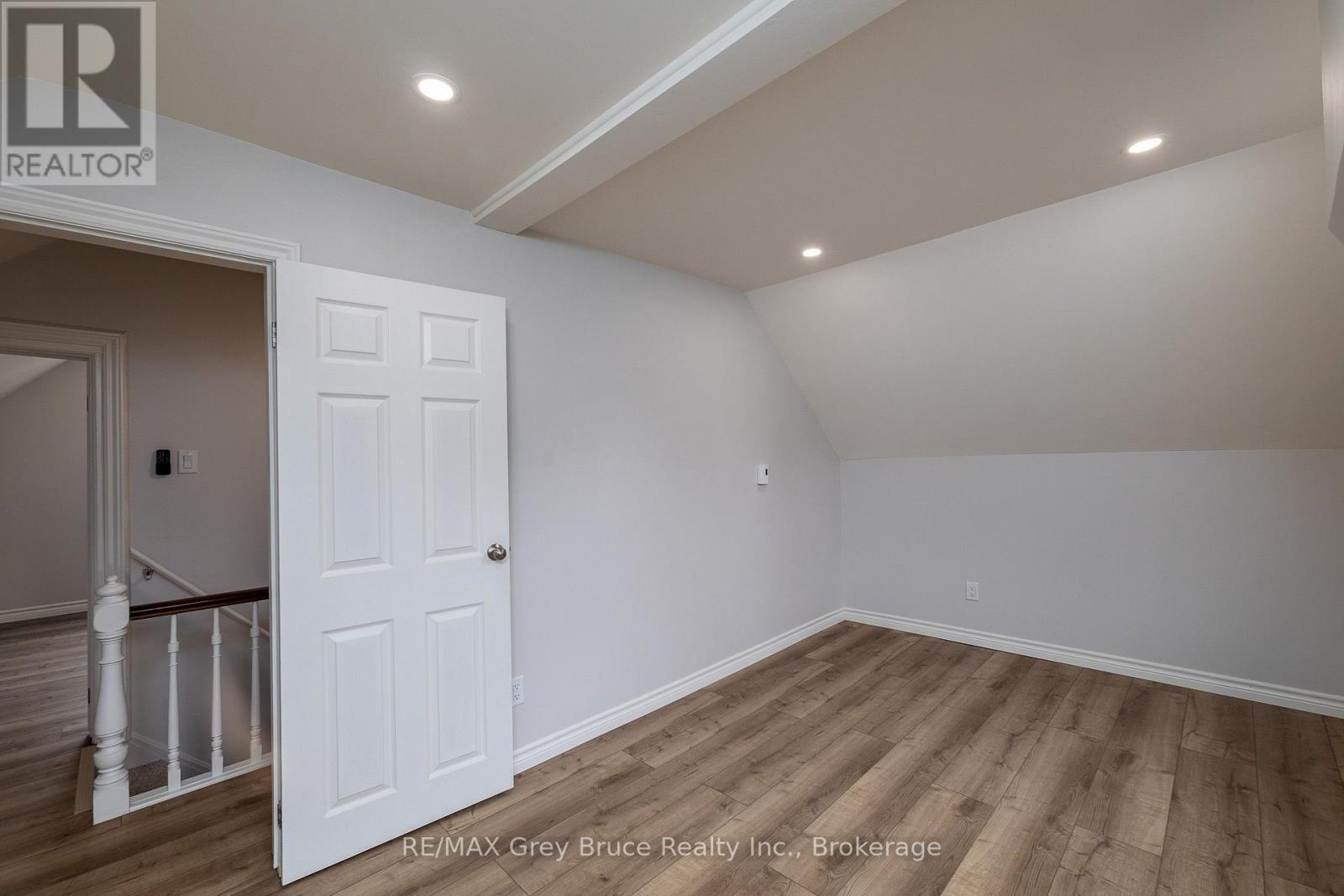 1131 3RD AVENUE W - 28