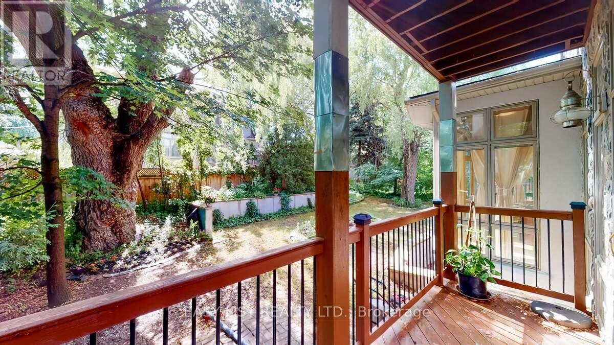 98 BURBANK DRIVE - 47