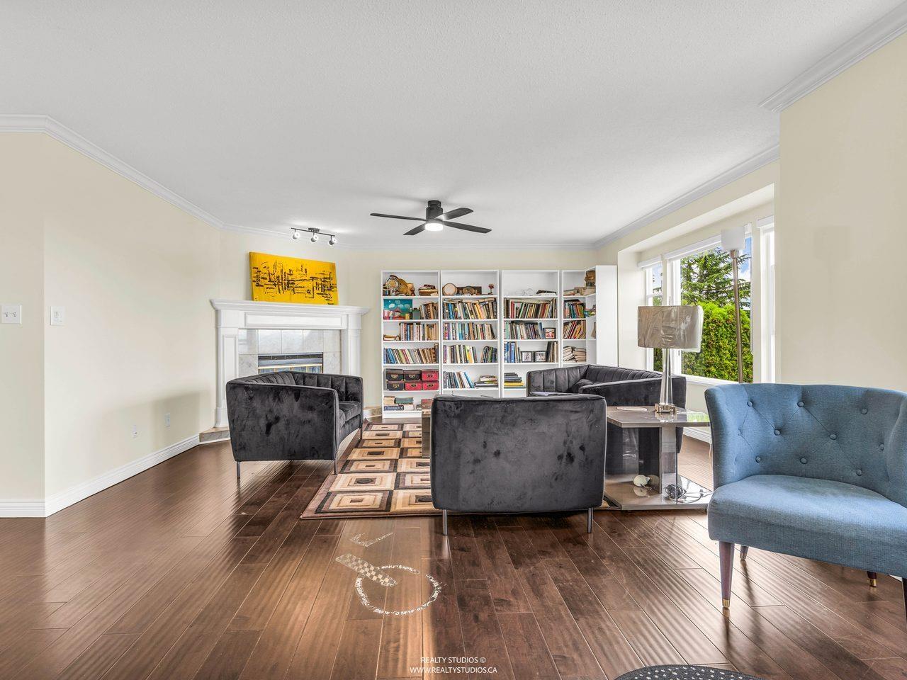 4 Bed, 3 Bath House for Sale in Surrey – 11411 WELLINGTON CRESCENT, Surrey – MLS# R3148207 - Image 9