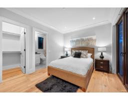 14439 Sunset Lane, White Rock, BC V4B5J7 Photo 22