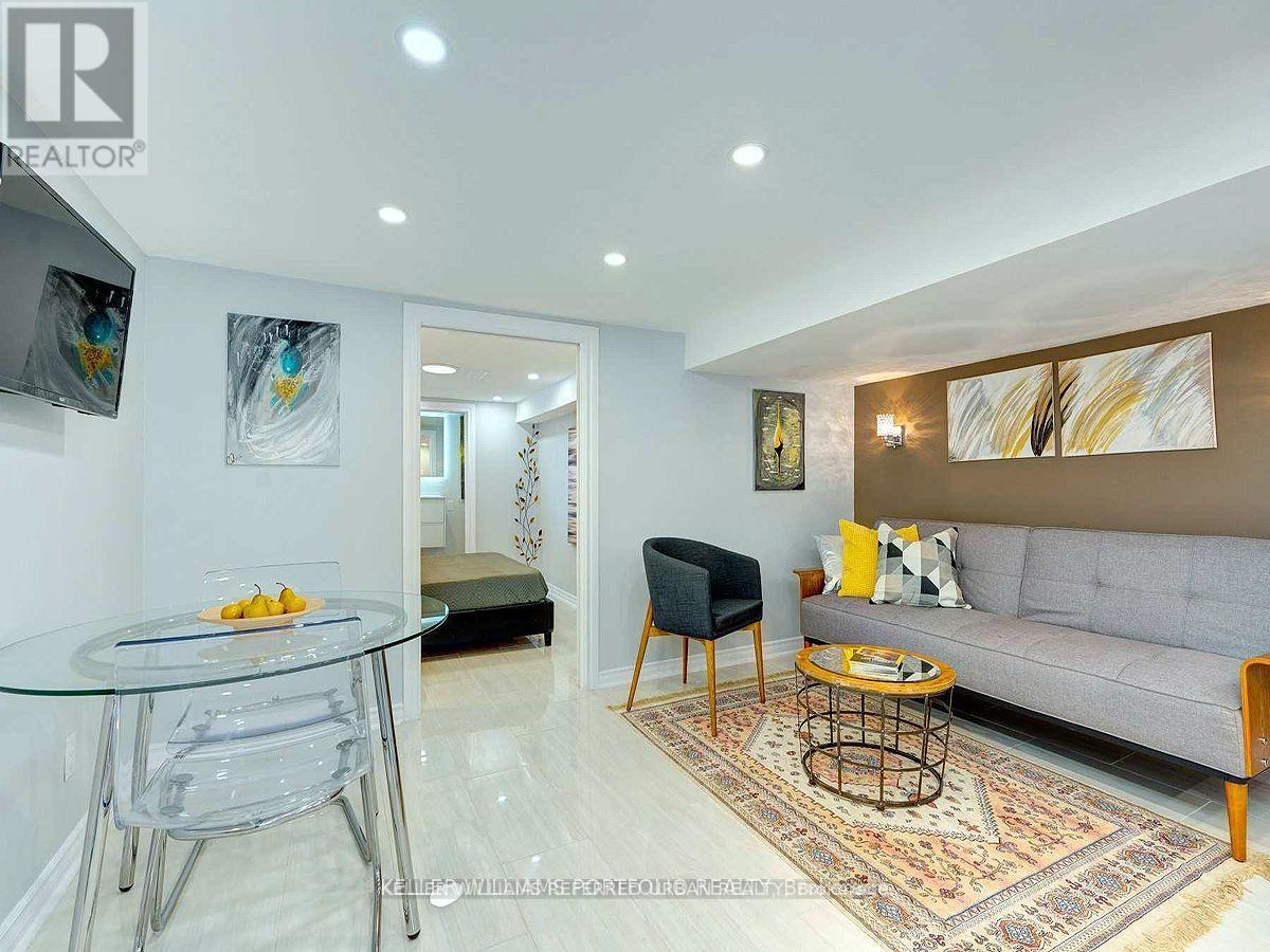 Photo of 431 Kingston Road