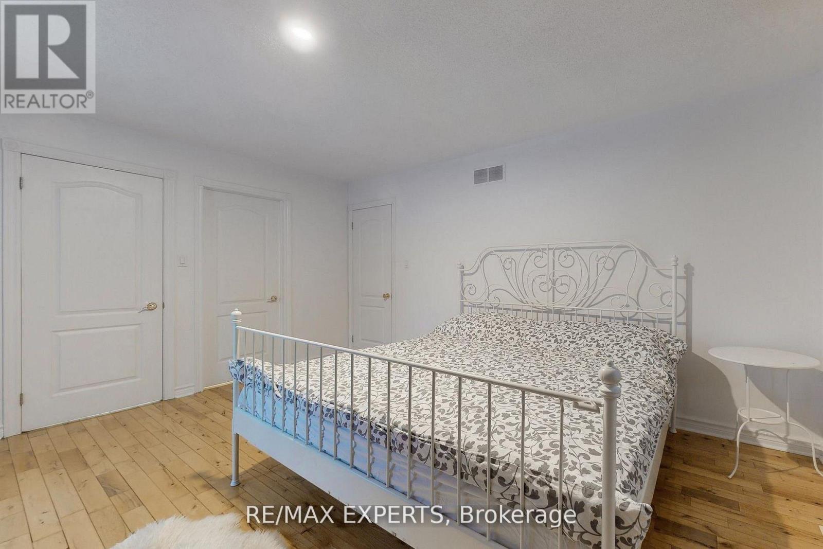 3180 FLEMING BOULEVARD - 19
